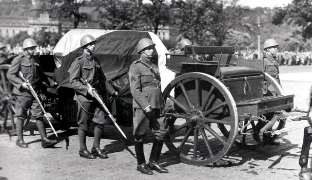 Historie houfnice, která vezla rakev TGM a převeze i rakev s ostatky Václava Havla