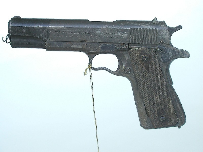 Americká armádní pistole M1911 A1