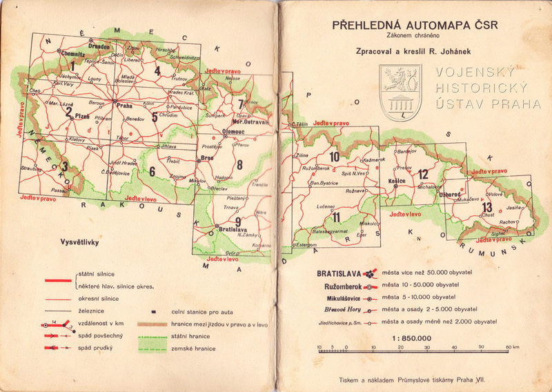 Autoatlas ČSR používaný sovětskými vojáky při Pražské operaci