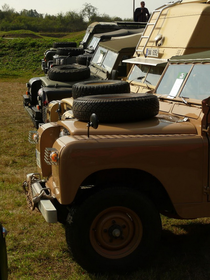 Land Rover Day 2016 ve Vojenském technickém muzeu Lešany