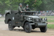 Americké obrněné kolové vozidlo M3 Scout Car 