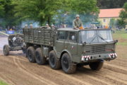 Tatra 813