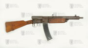 Německá samonabíjecí karabina Volkssturmgewehr 45 (MP 507)