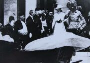 Franz Ferdinand d'Este with his wife in front of Sarajevo City Hall on 28 June 1914