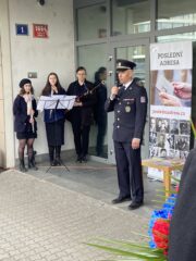 Odhalení desky v projektu Poslední adresa, ul Sdružení, Foto Jiří Reichl, VHÚ 