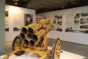 Německý raketomet Nebelwerfer, nasazený v bojích v Karpatech. Je jedním ze dvou největších exponátů výstavy 1944 / Brány k domovu. Armádní muzeum Žižkov. FOTO Jiří Reichl, VHÚ