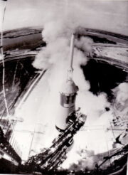 Start rakety Saturn 5 s kosmickou lodí Apollo 11 dne 16. 7. 1969