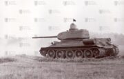 V polovině 50. let byl tank T-34 již nesplňoval požadavky soudobého boje.