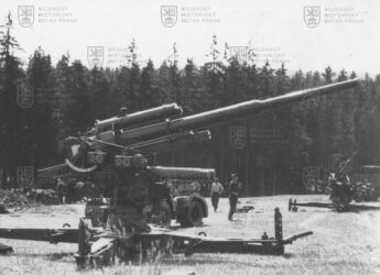 88mm protiletadlový kanon vz. 37N během střeleb na Slovensku v padesátých letech