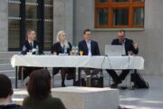 Panelisté A8 - Obrazy a realita nedávných a současných podob. MEZINÁRODNÍ KONFERENCE „Válečná a vojensko-politická spojenectví v moderních a soudobých dějinách střední Evropy: Přednosti, limity, výzvy“. Armádní muzeum Žižkov, 21. 3. 2025. FOTO Jiří Reichl, VHÚ Praha