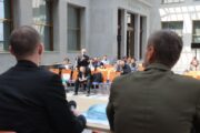 Detail na jednoho z diskutujících po 1. panelu. Konference "1945-Nové pohledy". Armádní muzeum Žižkov, Praha, 20, 5, 1945, FOTO Jiří Reichl, VHÚ Praha