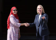 Ministryně obrany Jana Černochová ve svém úřadě přijala ministryni obrany Etiopie Aishu Mohammed Musa. FOTO: Jan Schejbal