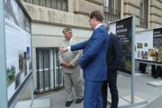 Vrchní ředitel Sekce ekonomické Ministerstva obrany Richard Vítek a zástupce náčelníka generálního štábu generálmajor Miroslav Lafek. FOTO: Marie Křížová, AVIS