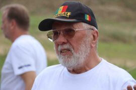 Dakar mě naučil, že se člověk nesmí nikdy vzdávat, říká legenda českého motorsportu Jiří Moskal