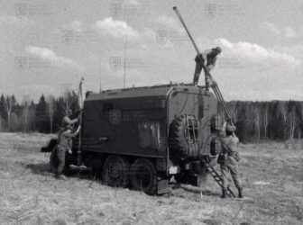 Film „Zřizování rádiové stanice R-137 podle norem – I.“