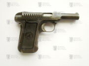Americká pistole Savage Model 1915 (2)