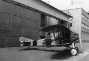 Fotografie a fotografické přístroje Stíhací letoun SPAD S.VII.C1 ze sbírek VHÚ Praha.