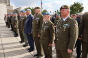 Na Vítkově se sešli příslušníci 4. praporu UNPROFOR, dostali ocenění od ministryně obrany. FOTO: Jan Kouba, VHÚ Praha