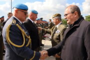 Na Vítkově se sešli příslušníci 4. praporu UNPROFOR, dostali ocenění od ministryně obrany. FOTO: Jan Kouba, VHÚ Praha