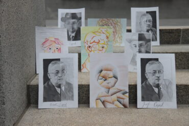 Čeští a slovenští studenti vzdali v Armádním muzeu Žižkov poctu Josefu Čapkovi