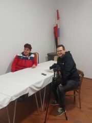 10 Natáčení rozhovoru s Natálií Ježkovou z Horního Daruvaru. Roku 1991 patřila mezi české děti evakuované z Chorvatska do ČSFR (foto Leoš Krejča)