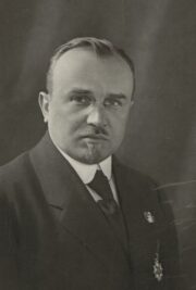 První redaktor Československého. deníku Bohdan Pavlů