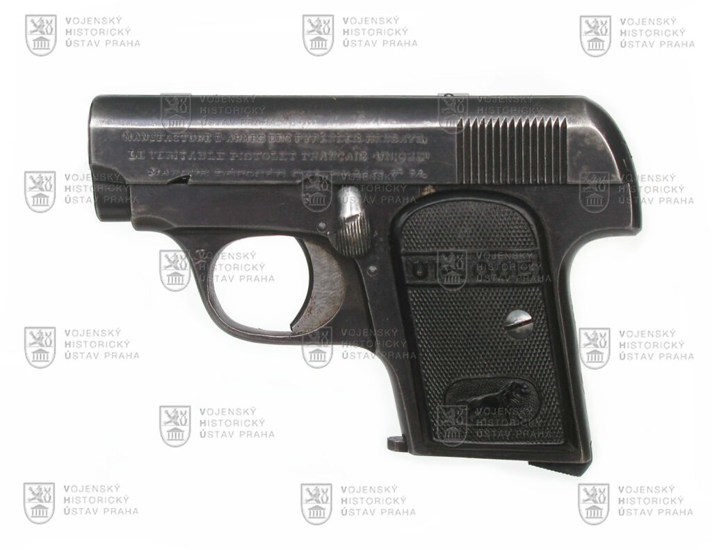 Francouzská pistole Unique model 10