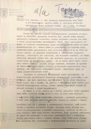 První strana Vajnarova záznamu o jednání G. Husáka s Malcevem a Archromejevem. Značku „a/a“ (ad acta) a označení „Tajné“ připsal na dokument G. Husák. FOTO Prokop Tomek se sbírky v Národním archivu