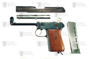 Prototyp čs. pistole vz. 38 v ráži 9 mm Parabellum (3)