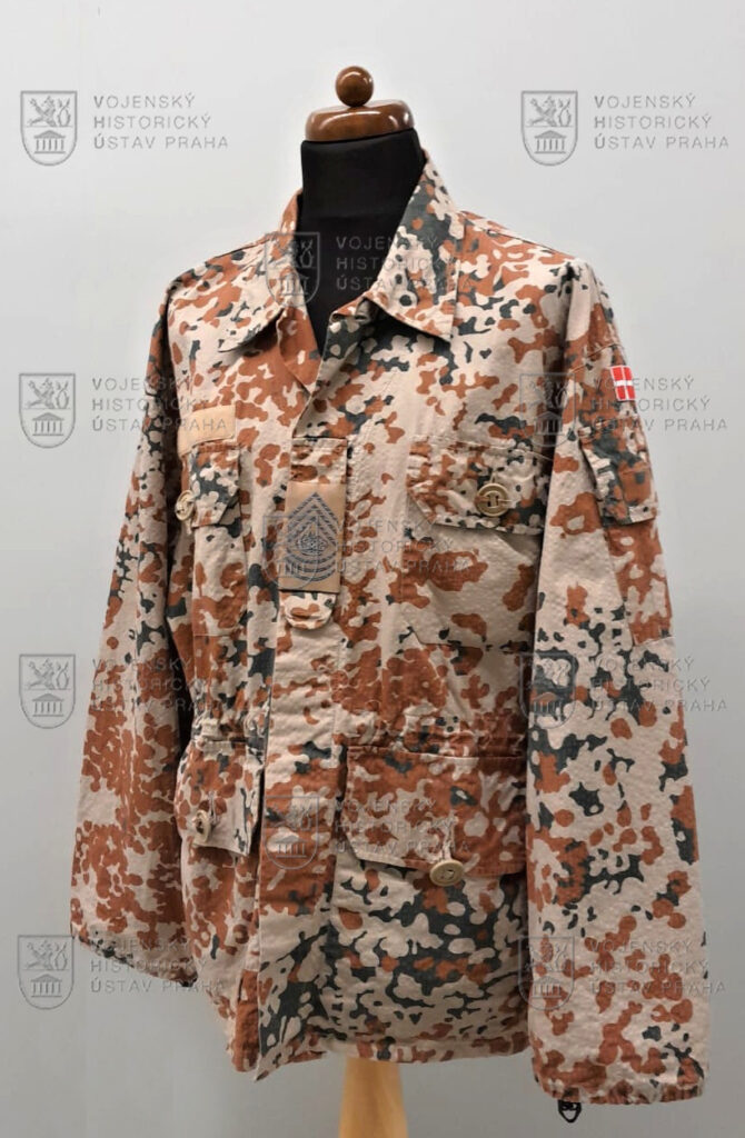 Dánská blůza do pouště, 2004