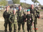 Větší část členek a členů armádního trauma týmu (zcela vpravo pplk.Krivosudský). FOTO Sbírka VHÚ Praha